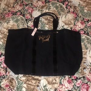 NWT‼️Victoria secret tote